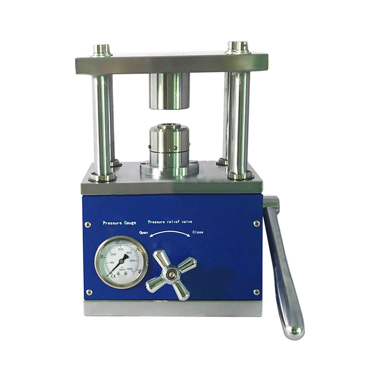 Hydraulic sealing machine for coin cell